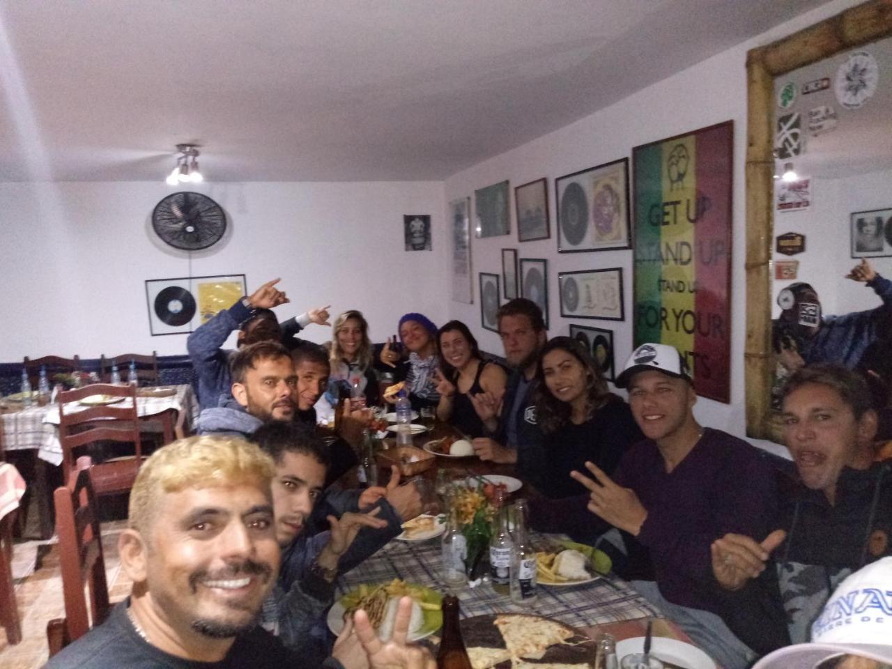 My Friend Surf Hostal Хуанчако Екстериор снимка